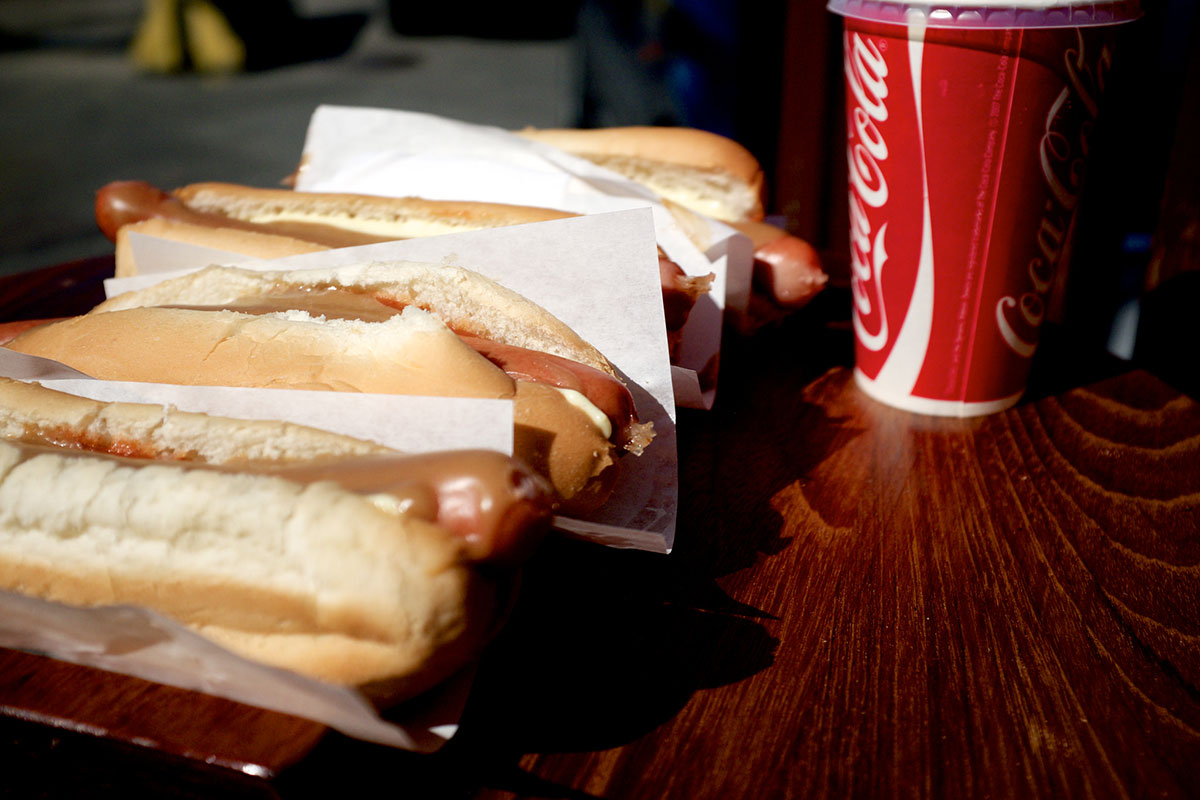 Un pylsur, le hot-dog islandais 