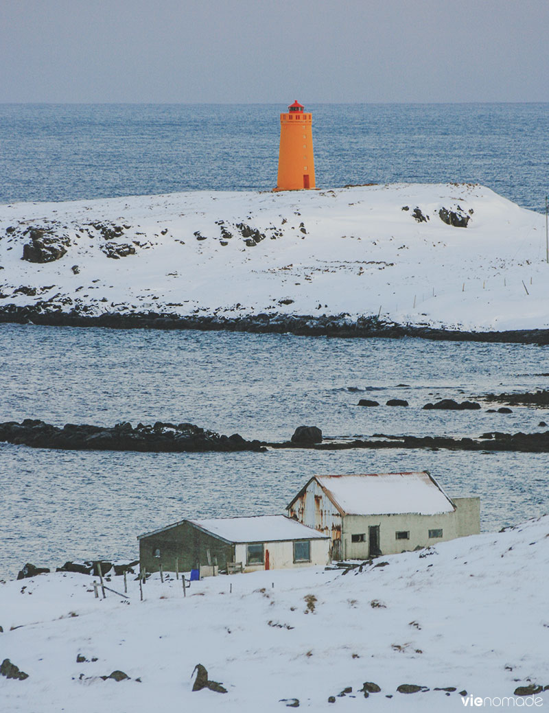 Phare orange de Vattarnes, Islande