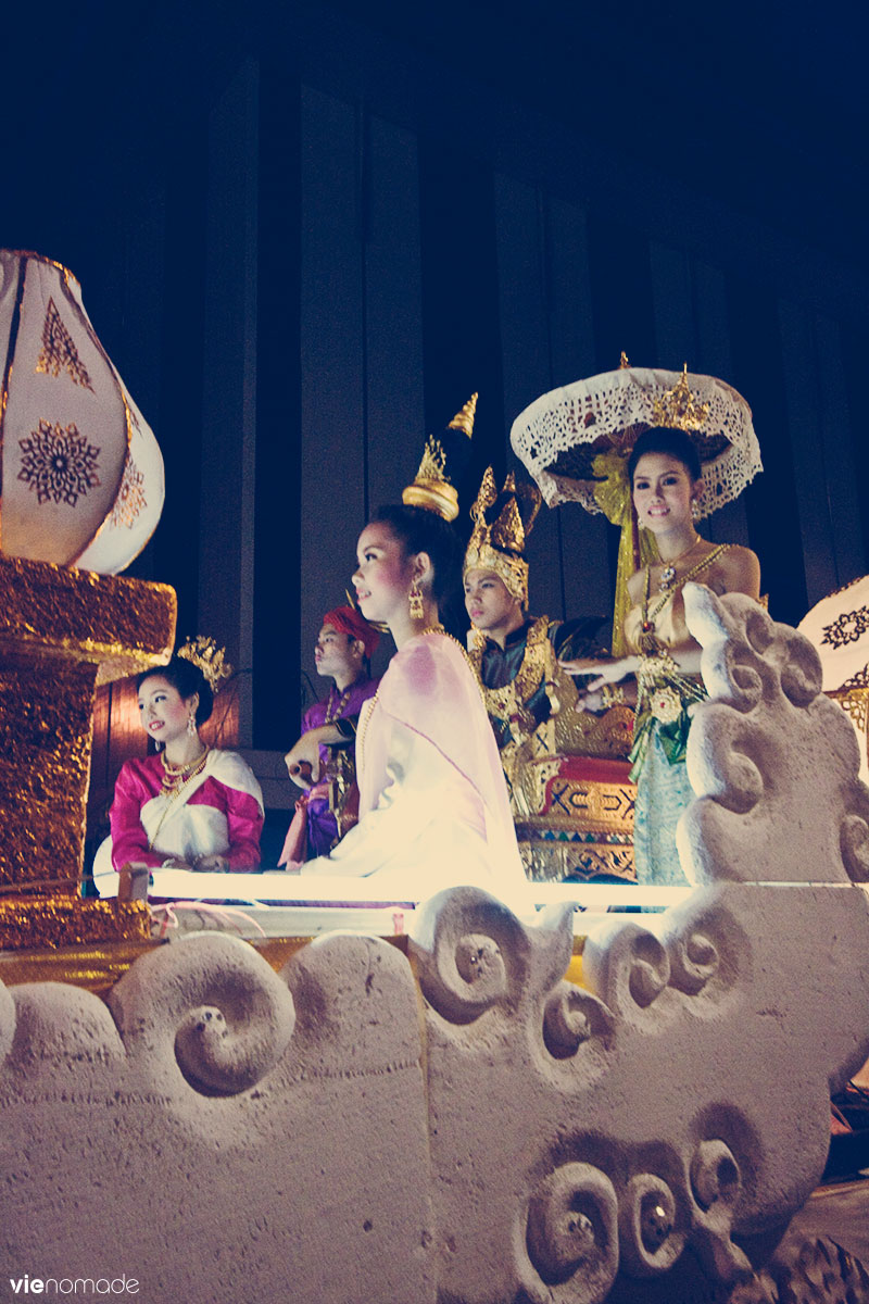 Loi krathong à Chiang Mai, Thaïlande