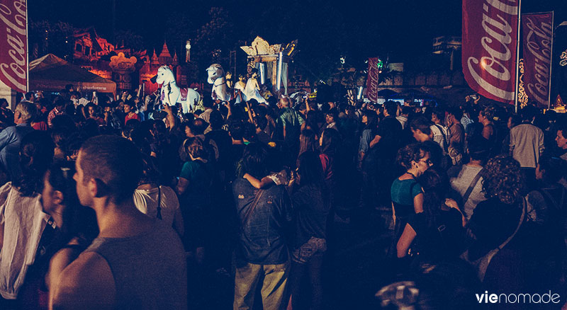 Loi krathong à Chiang Mai, Thaïlande