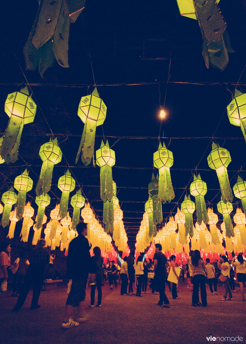 Festival Yi Peng, Chiang Mai. Thaïllande