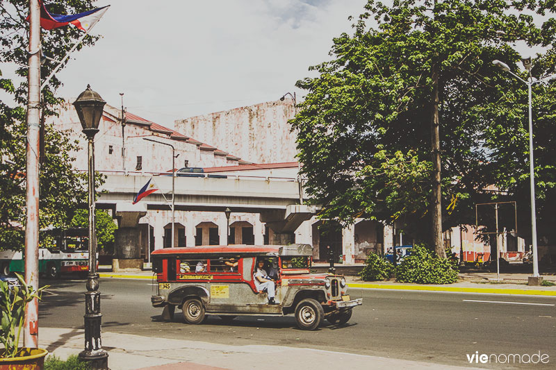 Jeepney à Manille