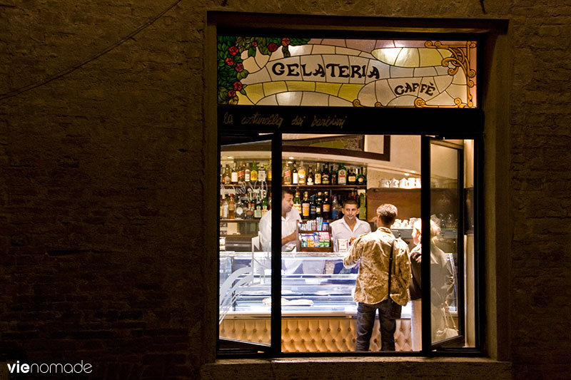 Gelateria, glaces à Sienne, Italie