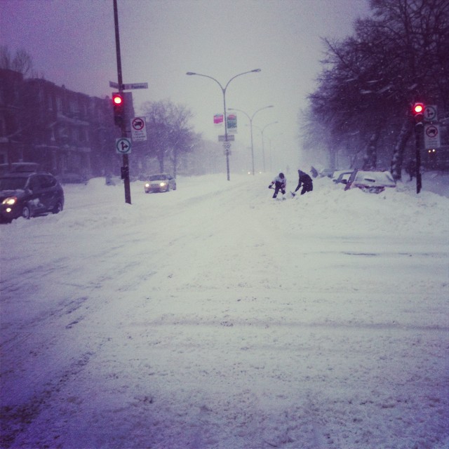 Tempête de neige record (45cm) sur Montréal