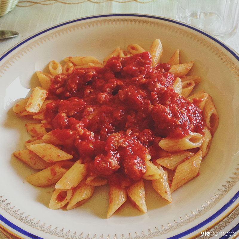 Pâtes à la sauce tomate à Naples