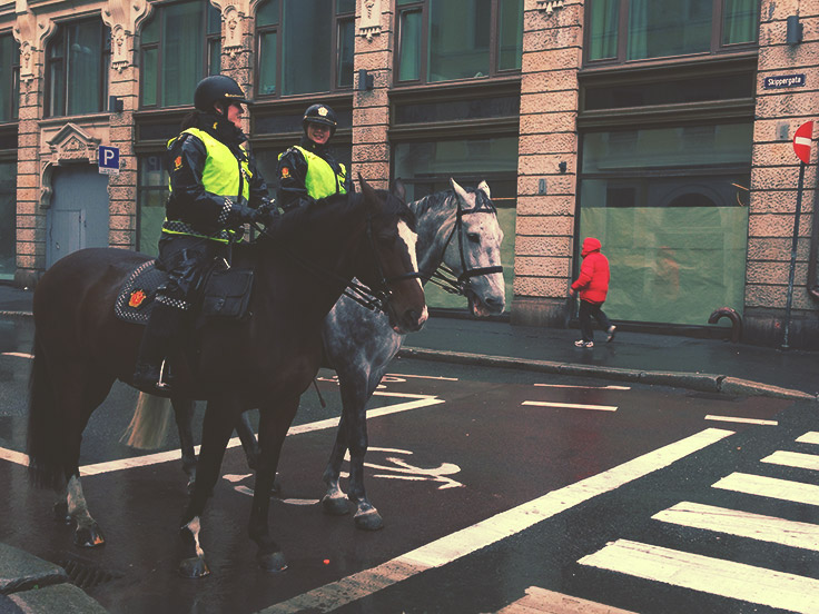 Police montée à Oslo, Norvège Police montée à Oslo, Norvège