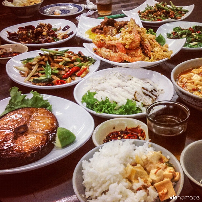 Re Chao, manger à Taipei