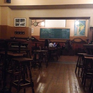 Bar à Turku: School