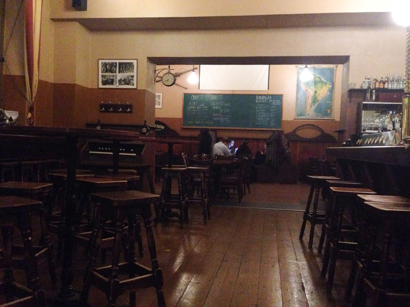 Bar à Turku: School