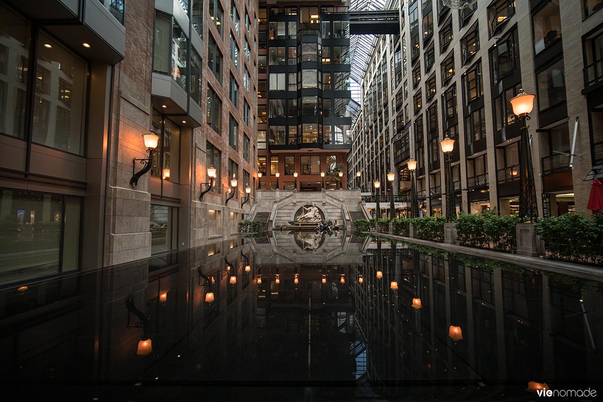 Fontaine d'Amphitrite dans les souterrains de Montréal