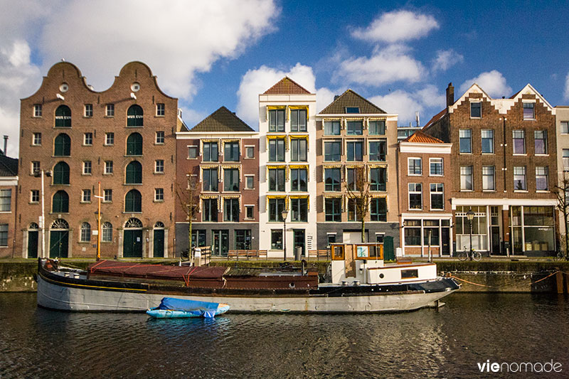 Balade le long d'un canal à Rotteram