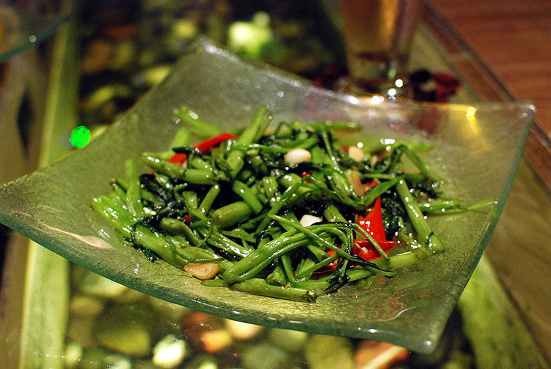 Liserons d'eau sautés, cuisine thaïlandaise