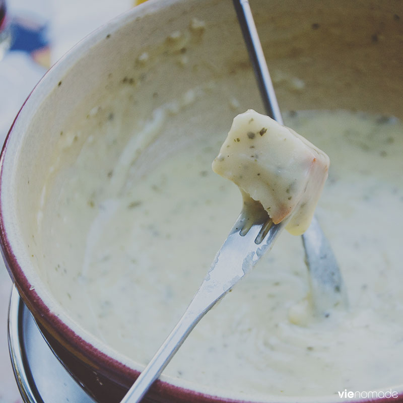 Fondue aux herbes en Valais