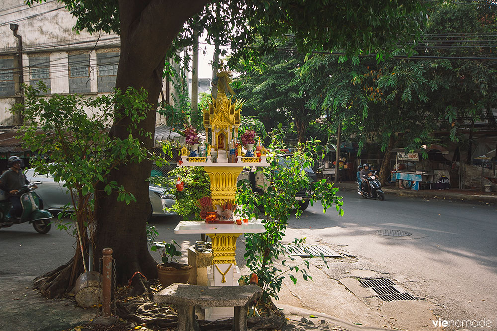 Songwad, la rue des artisans à Bangkok