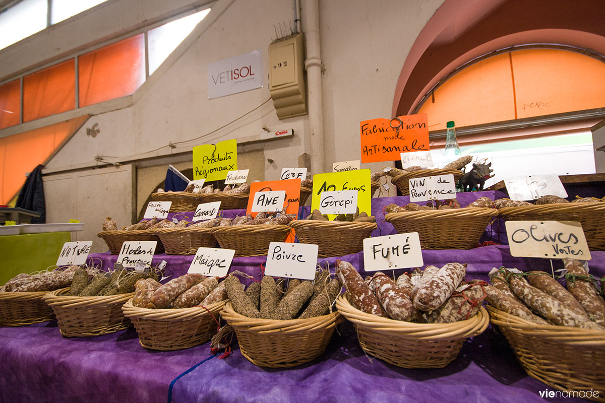 Gastronomie à Cannes: marché de Forville