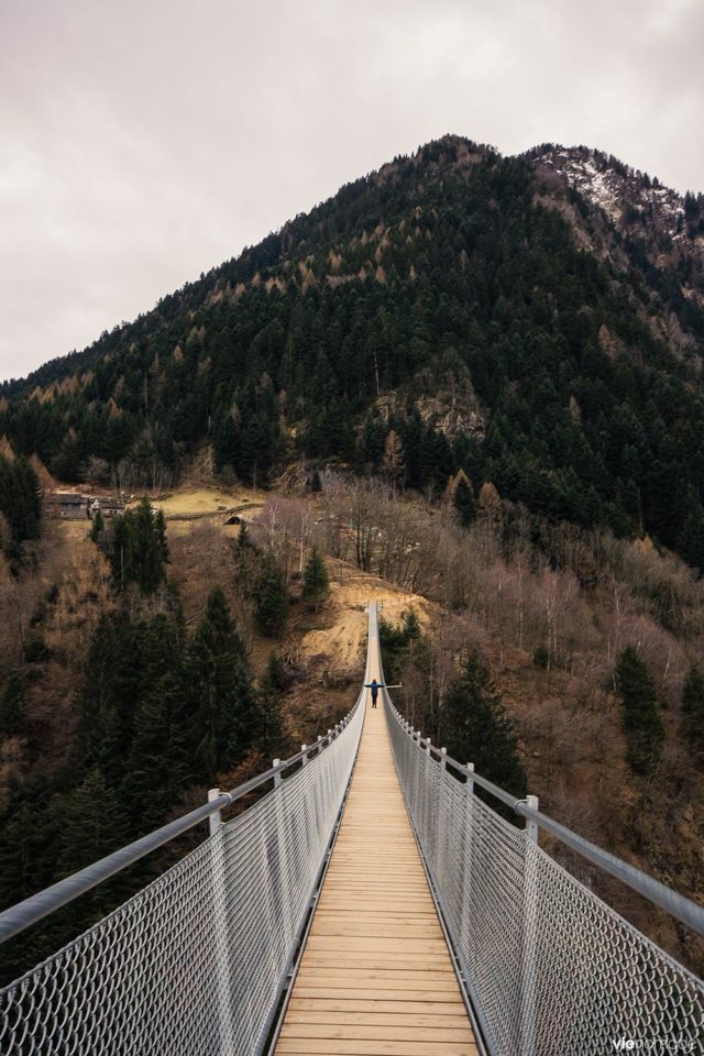 Le Ponte nel Ciel, pont bhoutanais à Tartano, Valtellina