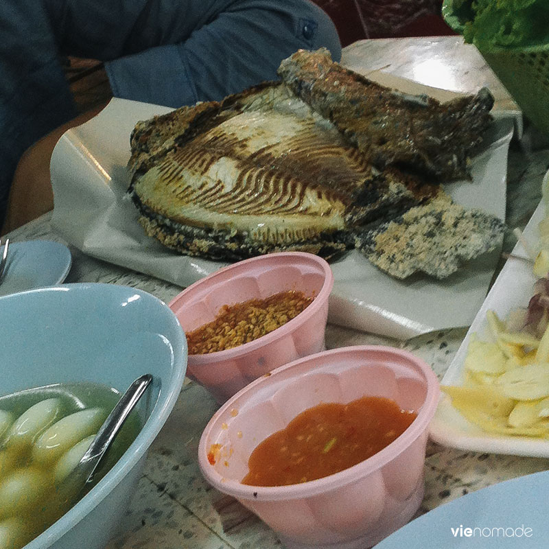 Manger à Udon Thani, au Night Bazaar