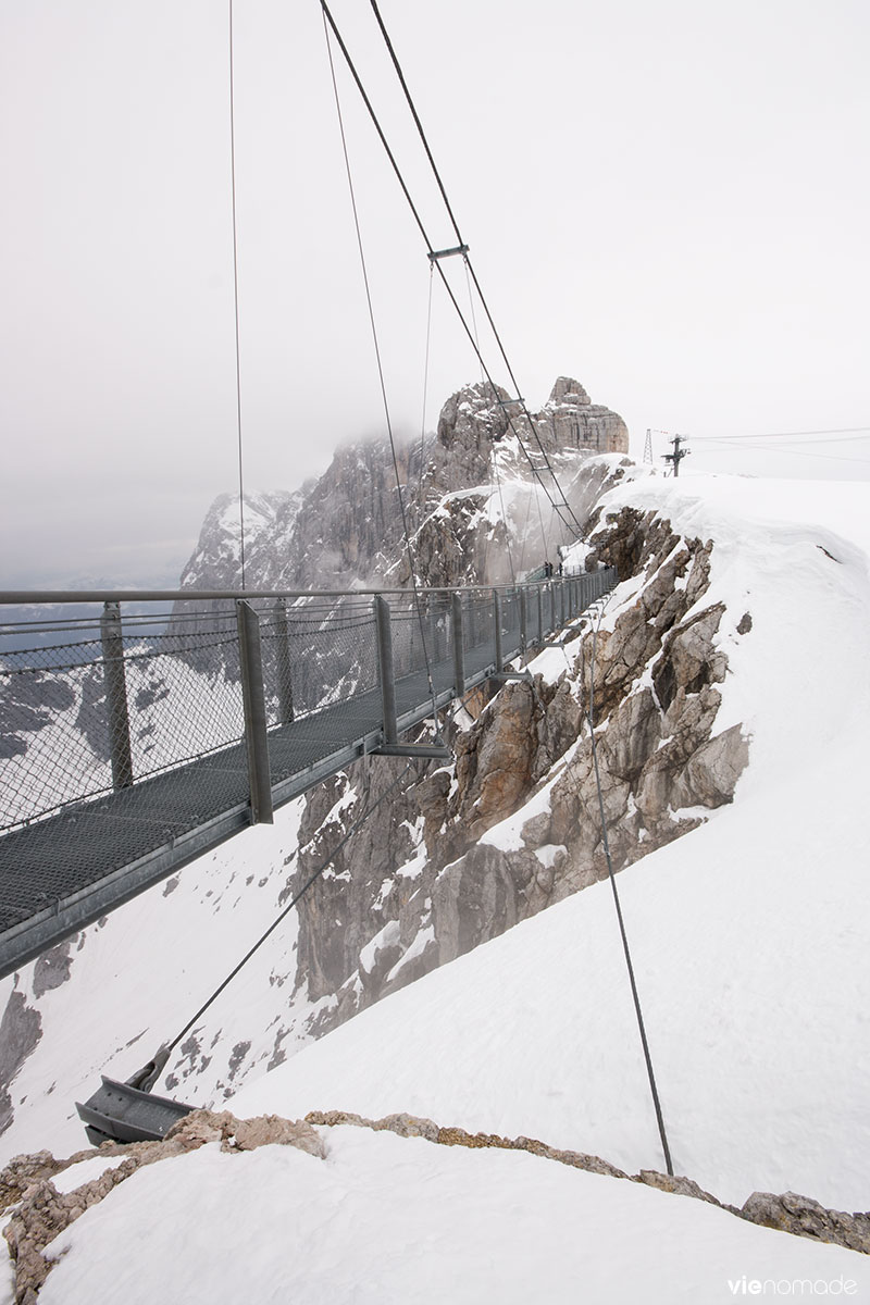 Pont suspendu sur le glacier du Dachstein