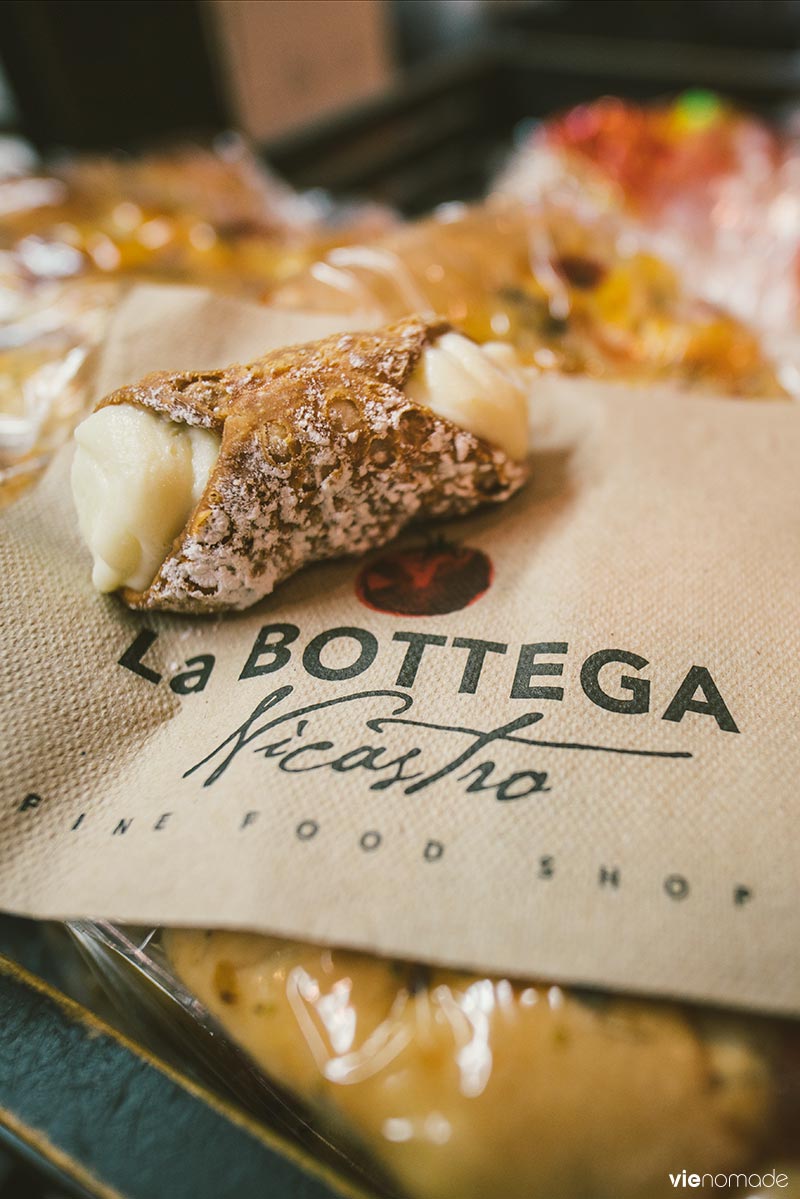 Cannoli à la Bottega Nicastro, épicerie italienne à Ottawa