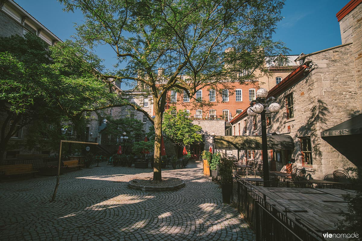 Clarendon Court, Ottawa